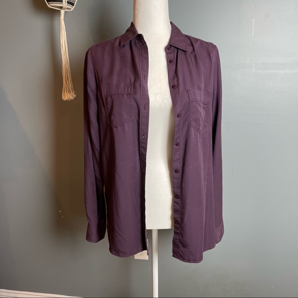 Express Button Down Shirt • XS